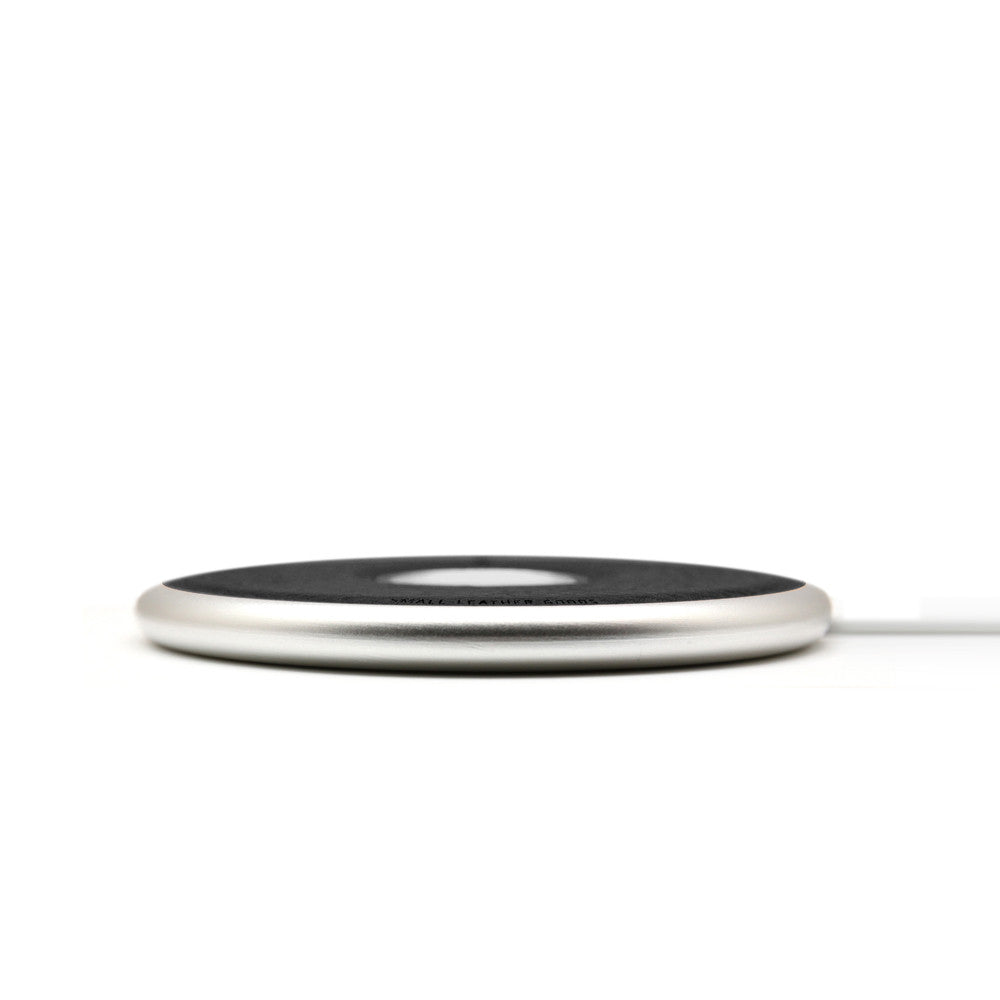 D6 Italian Minerva Box Leather Flat Station for Apple Watch Black