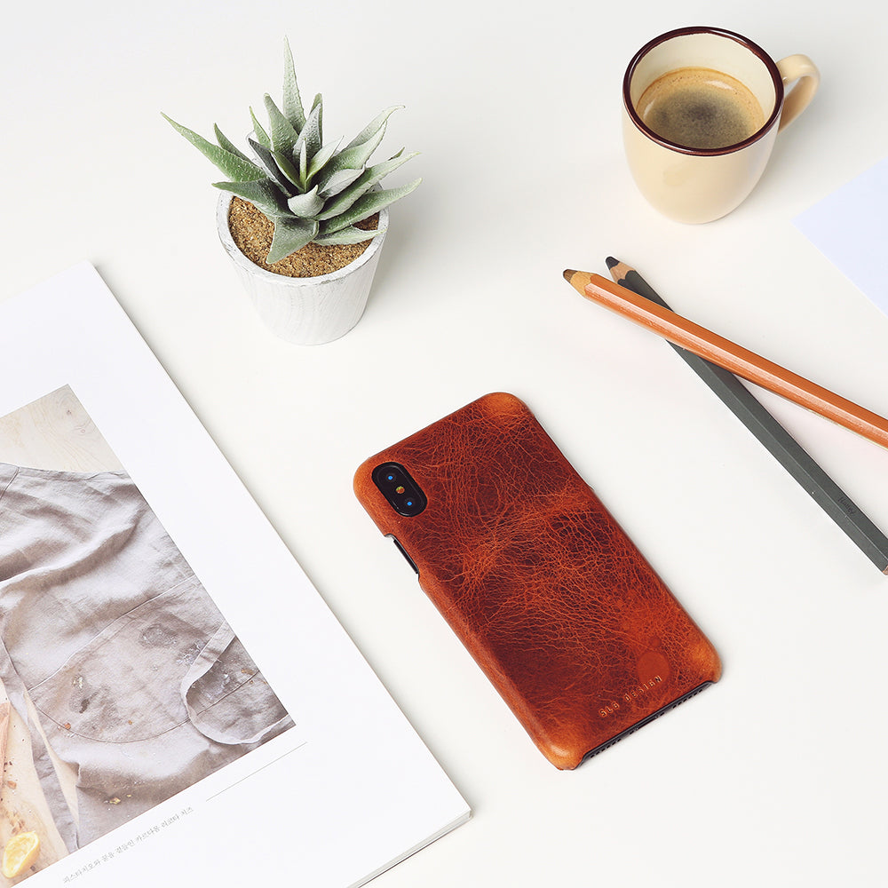 D7 Italian Wax Leather Back Case for iPhone X / XS Brown